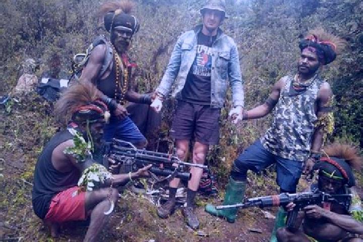 Aurora, 26 — Escort in Tari, Papua New Guinea