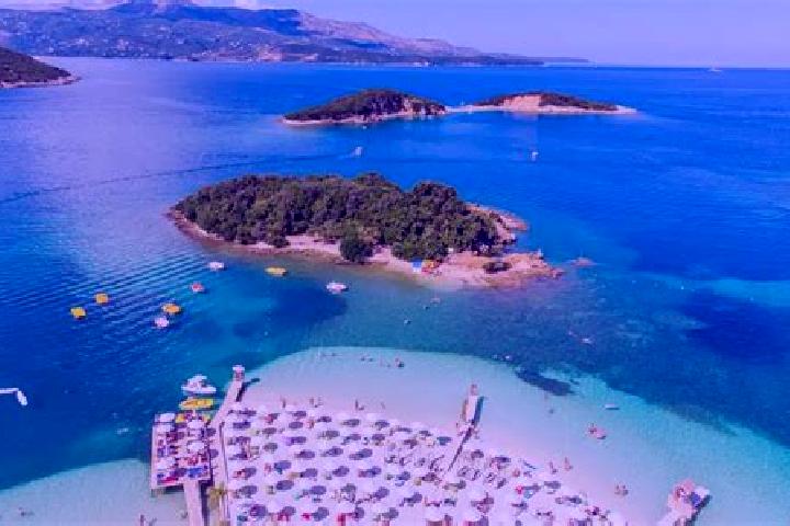 Aurora, 26 — Escort in Xarre, Albania