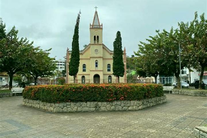 Aurora, 27 — Escort in Divino das Laranjeiras, Brazil