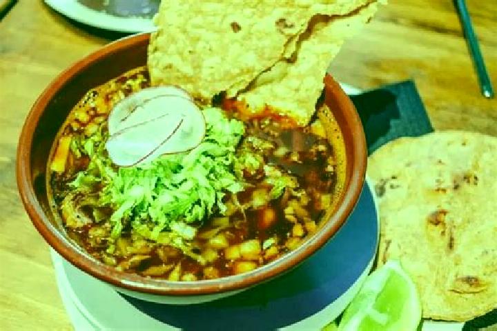 Aurora, 27 — Escort in El Pozole, Mexico