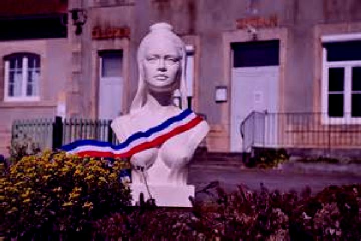 Aurora, 27 — Escort in Faulquemont, France