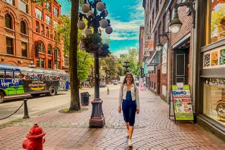 Aurora, 27 — Escort in Gastown, Canada