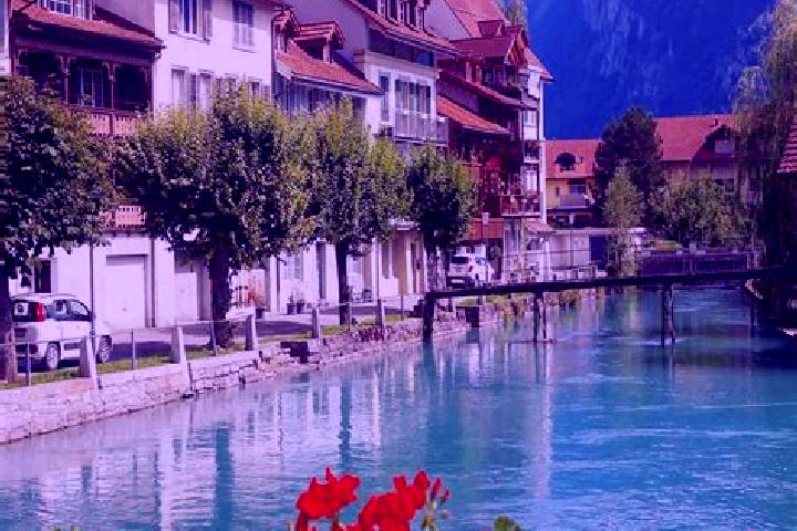 Aurora, 27 — Escort in Lens, Switzerland
