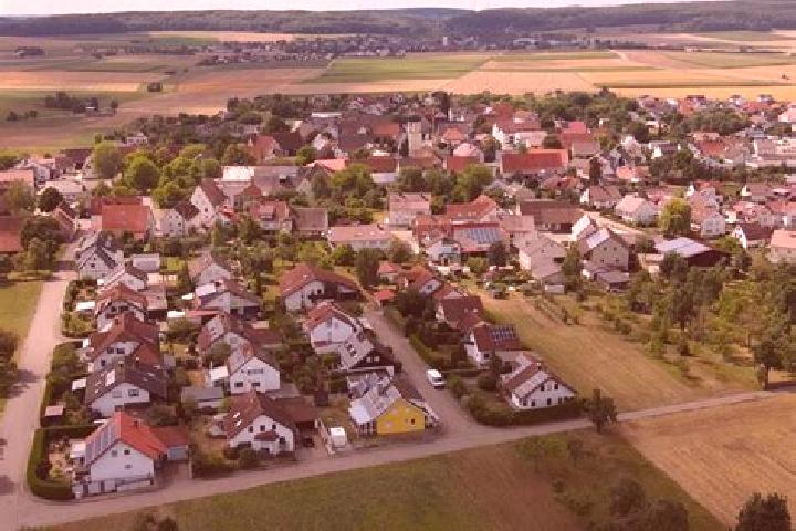 Aurora, 27 — Escort in Neenstetten, Germany