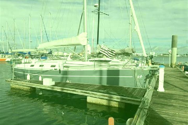 Aurora, 27 — Escort in Poncin, France