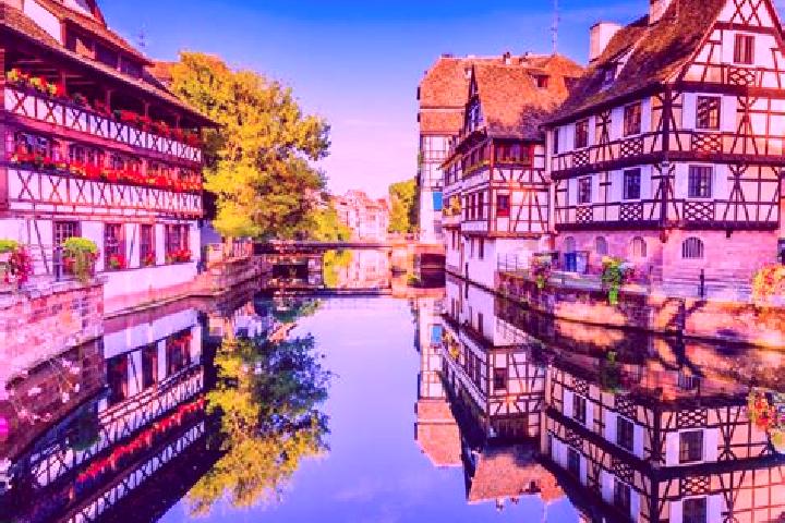 Aurora, 27 — Escort in Sainte-Marguerite, France