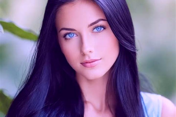Aurora, 28, a black blue-eyed mediterranean companion based in Bizanet. Offering Striptease, Erotic Massage, Massage, Dinner Date. Available for incall and o...