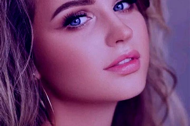 Aurora, 28, a dark blonde blue-eyed mediterranean companion based in Pazarkoey. Offering 69, Massage, Party Girl. Available for incall and outcall, overnight...