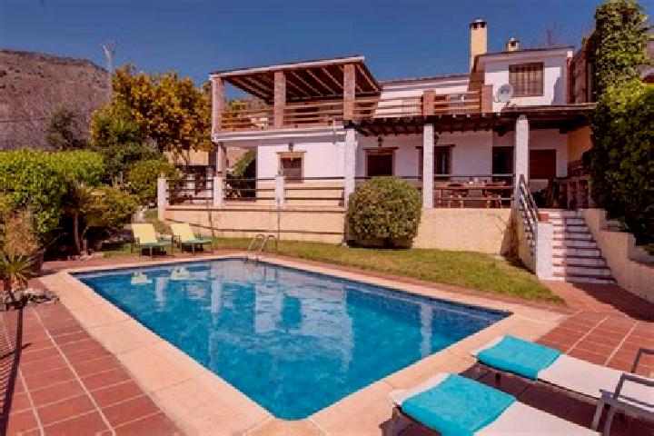 Aurora, 28 — Escort in Carataunas, Spain
