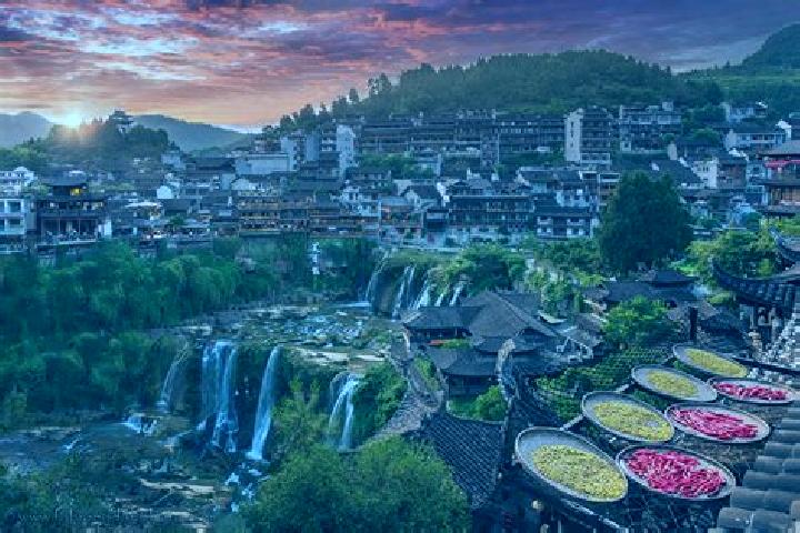 Aurora, 28 — Escort in Haidong Zhen, China