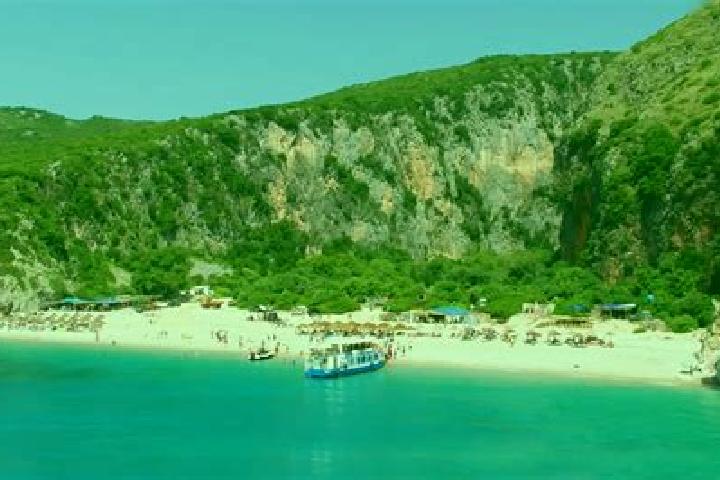 Aurora, 28 — Escort in Havaleas, Albania
