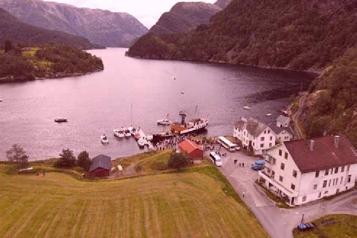 Aurora, 28 — Escort in Masfjorden, Norway