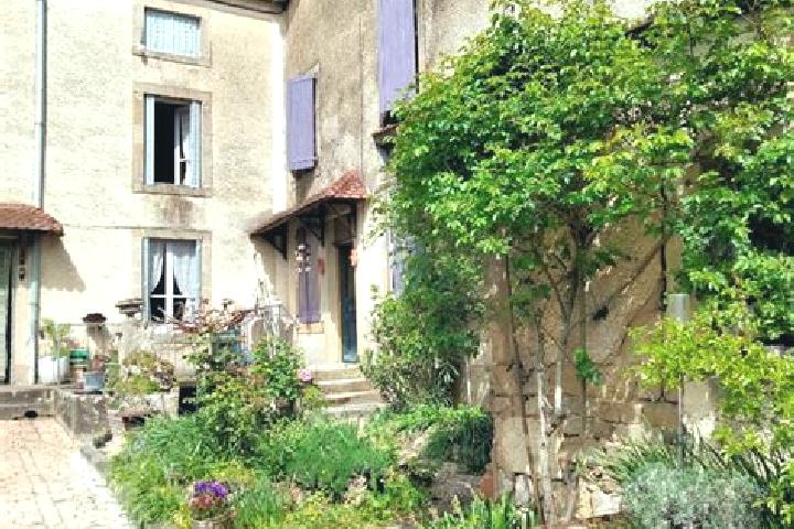 Aurora, 28 — Escort in Melay, France