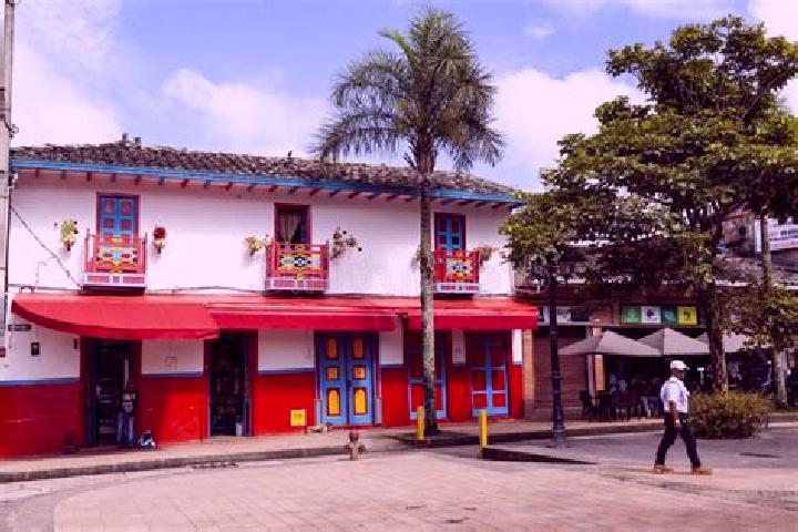 Aurora, 28 — Escort in San Roque, Colombia