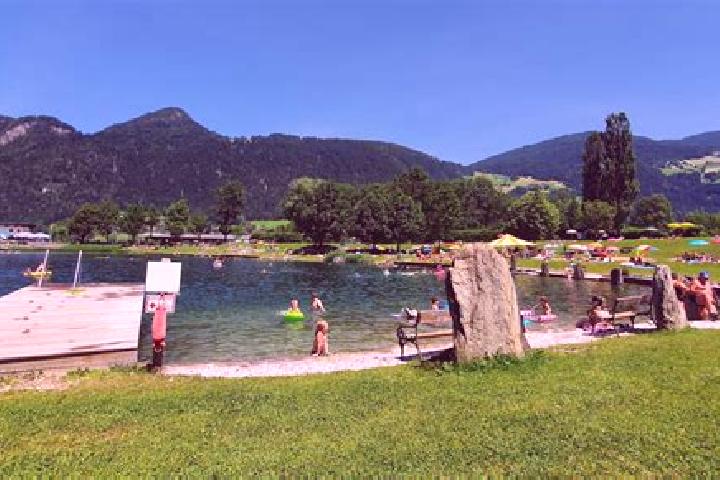 Aurora, 28 — Escort in Schlitters, Austria