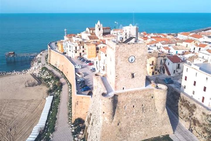 Aurora, 28 — Escort in Termoli, Italy