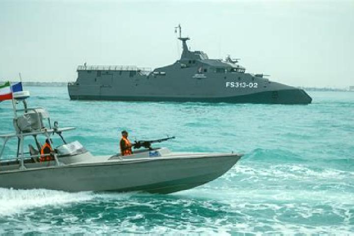 Aurora, 28 — Escort in Varcheh, Iran