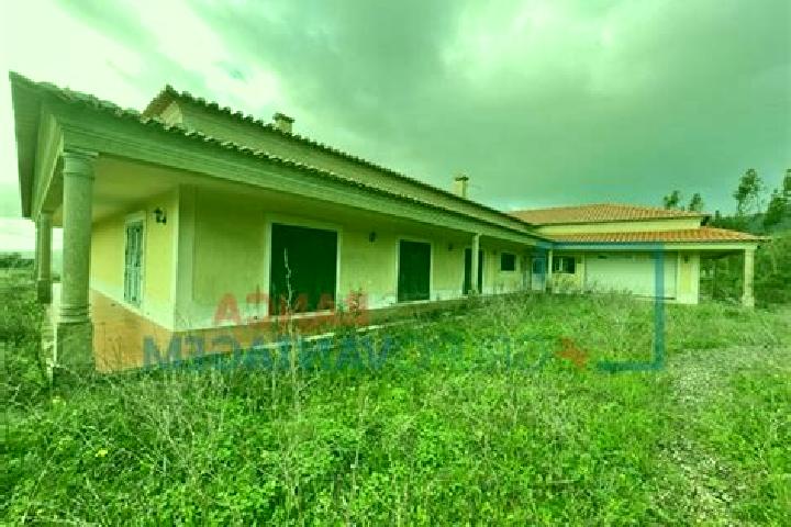 Aurora, 28 — Escort in Vila Verde dos Francos, Portugal