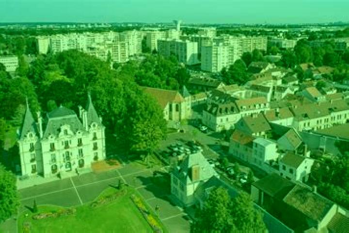 Aurora, 29 — Escort in Chilly-Mazarin, France