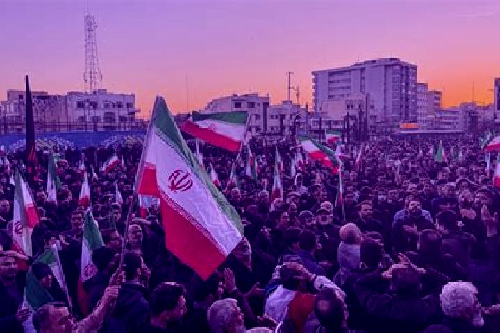 Aurora, 29 — Escort in Pir Yusefian, Iran