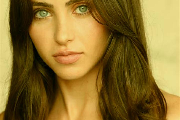 Aurora, 30, a auburn brown-eyed mediterranean companion based in Gedern. Offering Travel Companion, Striptease, Tantra, Prostate Massage, Girlfriend Experien...