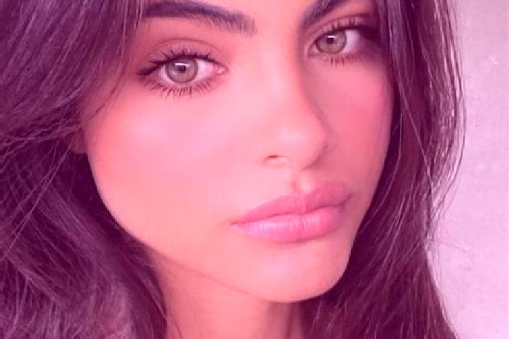 Aurora, 30, a brunette dark-eyed middle eastern companion based in Sunampe. Offering Couples, Fetish, BDSM. Available for incall and outcall, overnight booki...