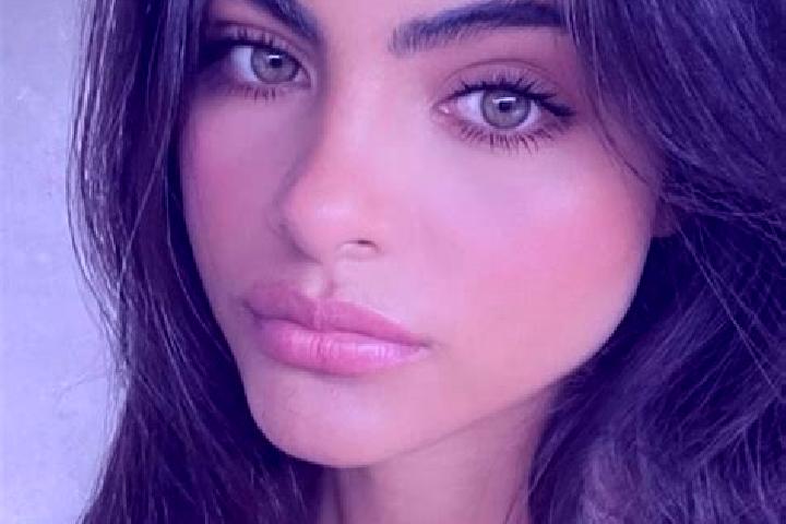 Aurora, 30, a brunette green-eyed mixed companion based in Ober Urdorf. Offering Tantra, Striptease, 69, Overnight. Available for incall and outcall, day and...