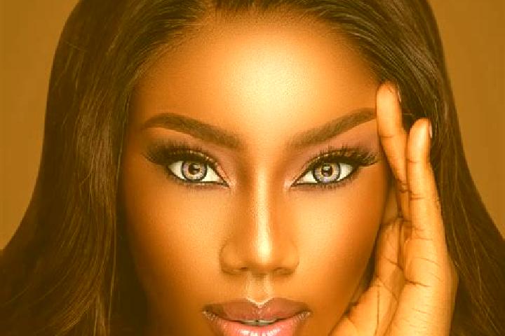 Aurora, 30, a chestnut blue-eyed ebony companion based in Tanlacut (Labor Zapata). Offering Domination, Tantra, Roleplay, Massage. Available for incall and o...
