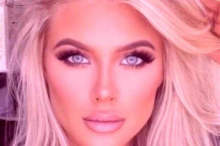 Aurora, 30, a platinum blonde amber-eyed ebony companion based in Jaglot. Offering Deep French Kissing, Domination, GFE, Travel Companion. Available for inca...