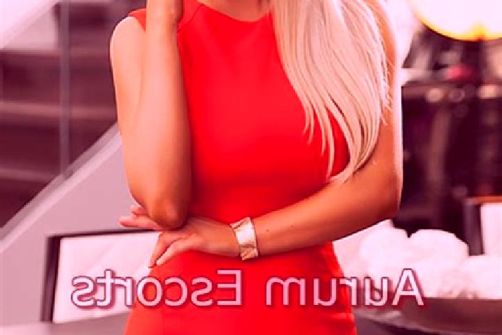 Aurora, 30, a red grey-eyed ebony companion based in Banchory. Offering Overnight, Party Girl, Striptease. Available for incall and outcall, day and evening ...