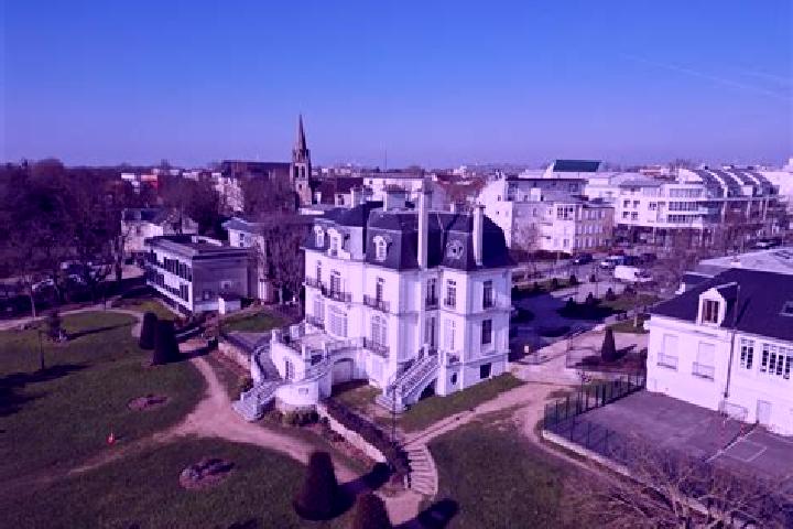 Aurora, 30 — Escort in Ablon-sur-Seine, France