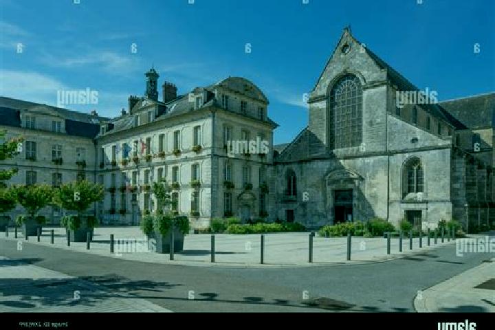 Aurora, 30 — Escort in Bernay, France
