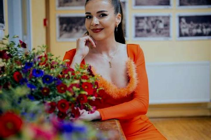 Aurora, 30 — Escort in Cunta, Romania