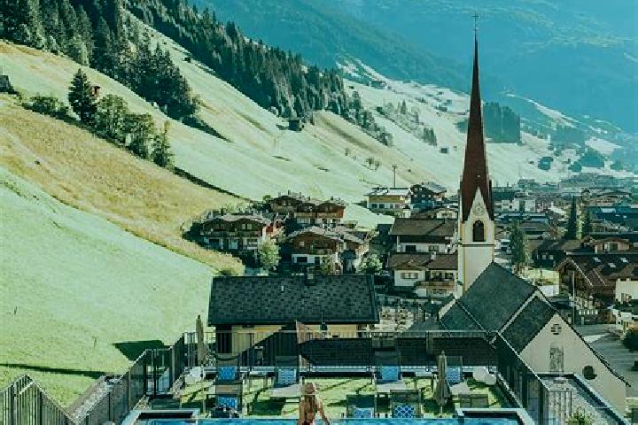 Aurora, 30 — Escort in Kaltenbach, Austria