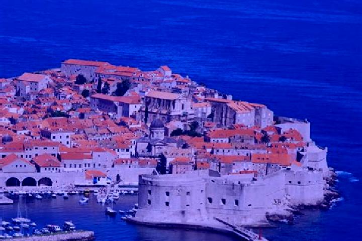 Aurora, 30 — Escort in Orasac, Croatia