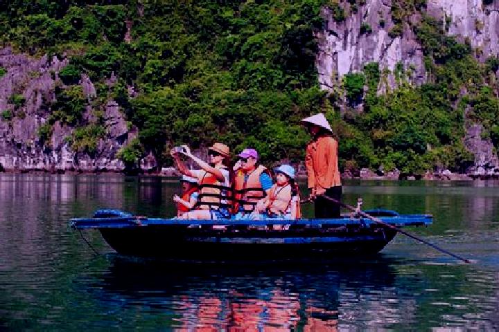 Aurora, 30 — Escort in Quy Hop, Vietnam