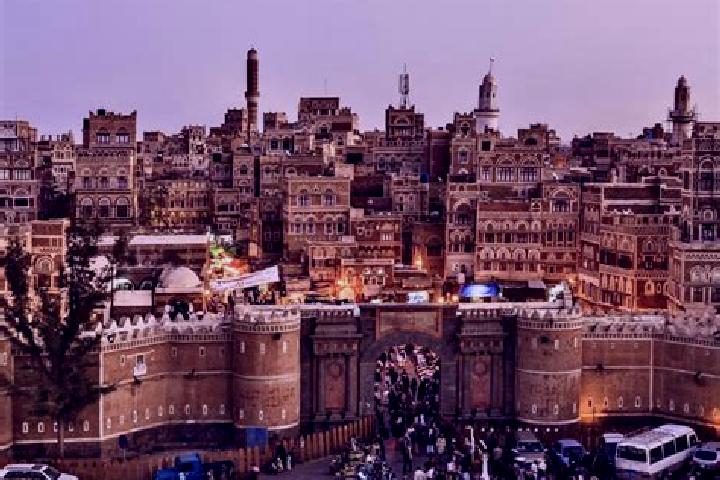 Aurora, 30 — Escort in Sana , Yemen