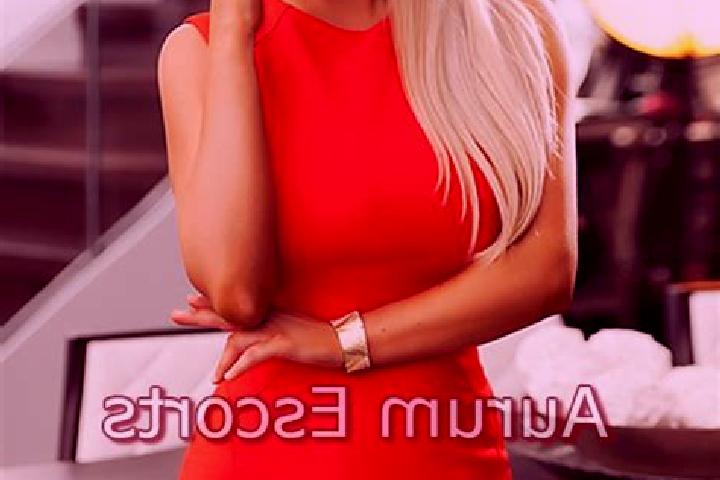 Aurora, 31, a blonde amber-eyed mediterranean companion based in Stra-Montanara-Pieve. Offering Erotic Massage, Dinner Date, Party Girl, GFE. Available for i...