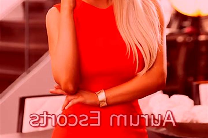 Aurora, 31, a blonde amber-eyed middle eastern companion based in Coaxinquila. Offering Travel Companion, Duos, Fetish, Roleplay, Domination. Available for i...