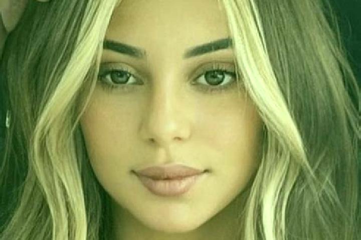 Aurora, 31, a blonde brown-eyed european companion based in Ikom. Offering Massage, 69, CIM. Available for incall and outcall, day and evening dates.