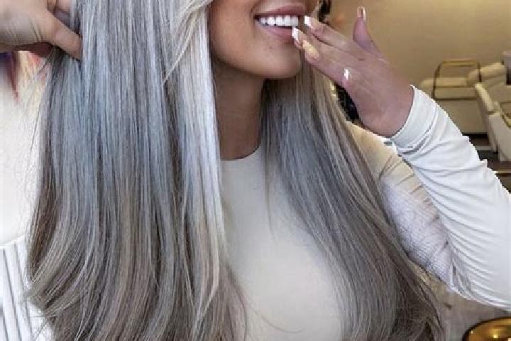 Aurora, 31, a blonde grey-eyed mixed companion based in Le Cheylas. Offering Couples, Dinner Date. Available for incall and outcall, day and evening dates.