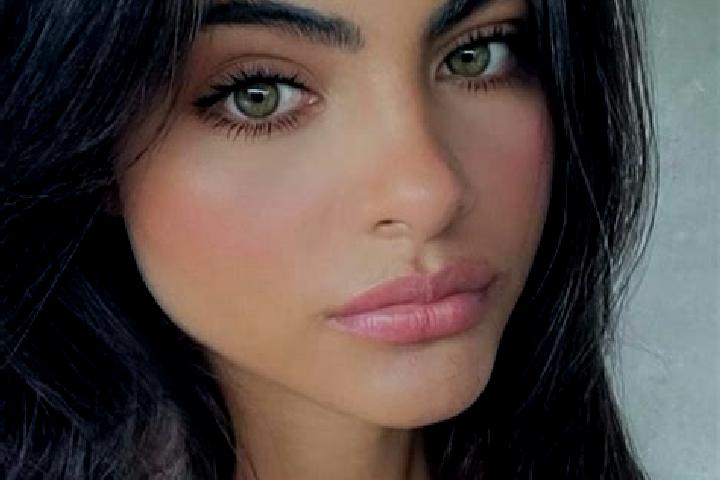 Aurora, 31, a brunette hazel-eyed latina companion based in Al Barakat. Offering 69, OWO, Domination, CIM, Prostate Massage. Available for incall and outcall...