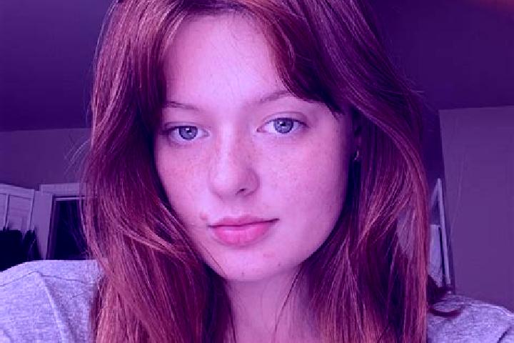 Aurora, 31, a red brown-eyed mixed companion based in Rollingstone. Offering Deep French Kissing, Prostate Massage, Roleplay, Travel Companion. Available for...
