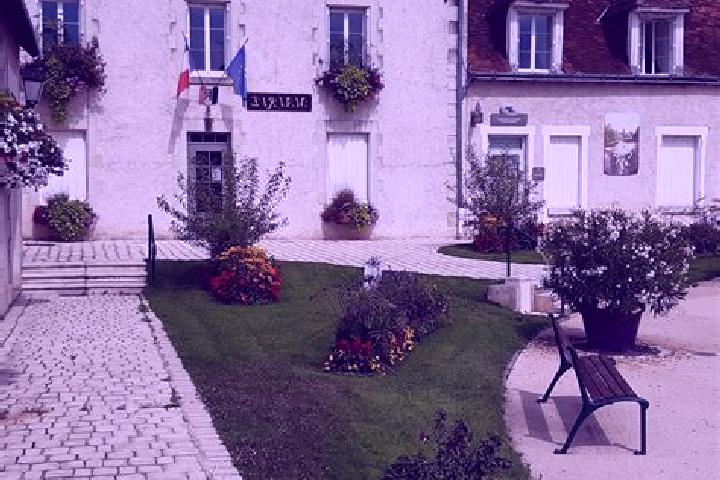 Aurora, 31 — Escort in Abilly, France
