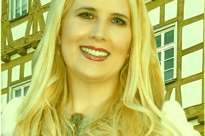 Aurora, 31 — Escort in Kollnburg, Germany