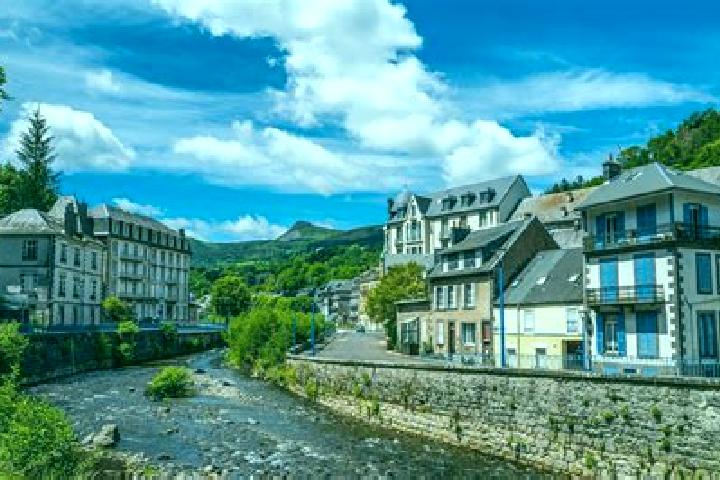 Aurora, 31 — Escort in La Bourboule, France