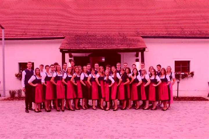 Aurora, 31 — Escort in Poettelsdorf, Austria