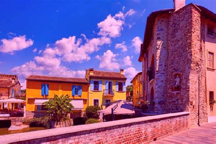 Aurora, 31 — Escort in Valeggio sul Mincio, Italy