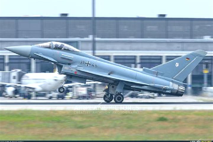 Aurora, 31 — Escort in Vohl, Germany