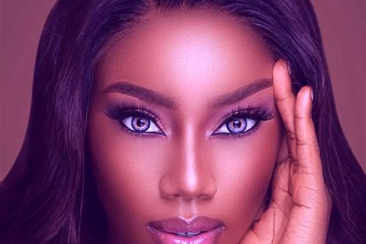 Aurora, 32, a black blue-eyed ebony companion based in Santa Maria Cortijo. Offering Domination, 69, Couples. Available for incall and outcall, day and eveni...